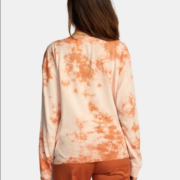 π₯π₯RVCA - TIE DYE BIG RVCA LONG SLEEVE TEEπ₯π₯ - Picture 4 of 8